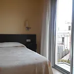 桑特萨杜尔尼旅馆 2* Sant Sadurní dʼAnoia